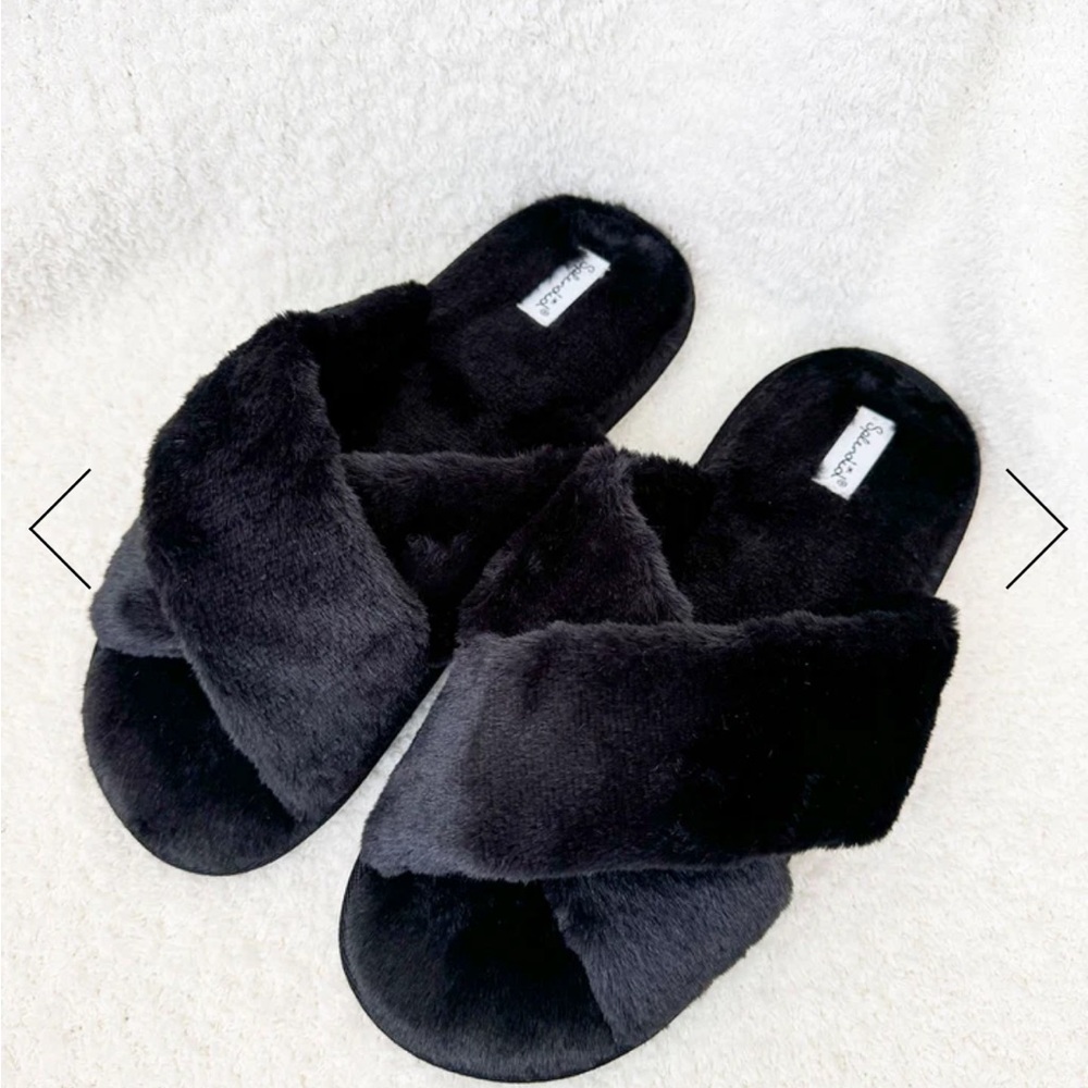 Splendid Black Fuzzy Slippers NWT